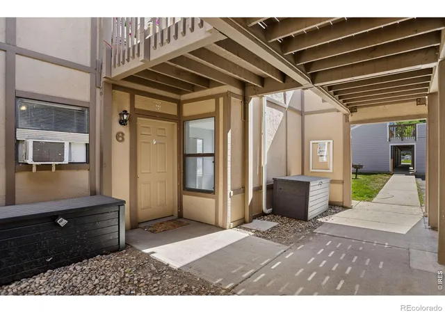 2nd image of 225 E 8th Ave, Longmont, CO 80504