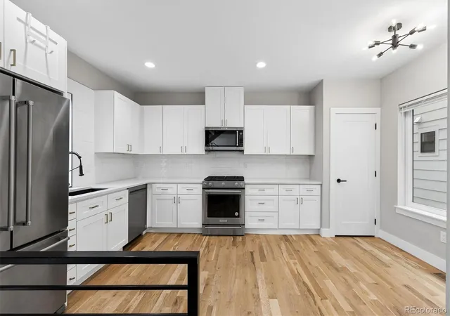 Photo 3 of Single family home for sale at 2147 S Bellaire St, Denver, CO 80222 | MLS# 6371673 | Listing updated on 2026-08-01