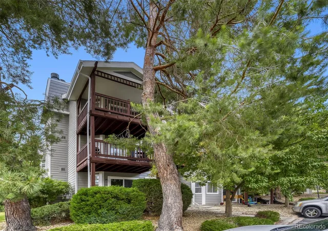 2nd image of 17642 E Loyola Dr, Aurora, CO 80013