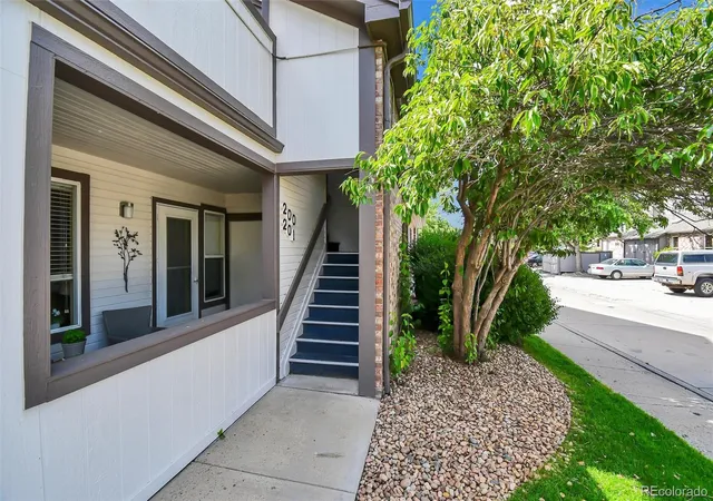 3rd image of 5071 Garrison St, Wheat Ridge, CO 80033