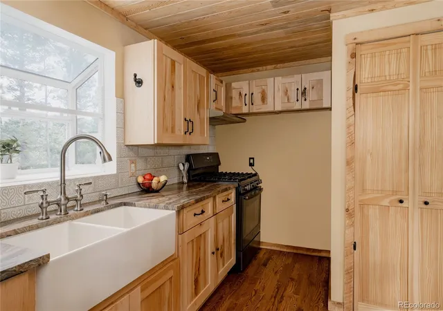 Photo 5 of Single family home for sale at 297 Circle Dr, Evergreen, CO 80439 | MLS# 2638811 | Listing updated on 2026-08-11