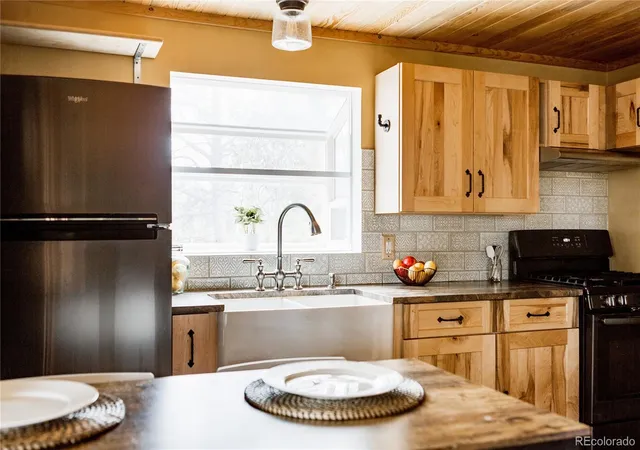 Photo 4 of Single family home for sale at 297 Circle Dr, Evergreen, CO 80439 | MLS# 2638811 | Listing updated on 2026-08-11
