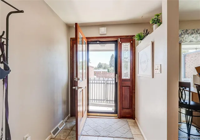 Photo 3 of Townhouse for sale at 7202 W Cedar Cir, Lakewood, CO 80226 | MLS# 5292324 | Listing updated on 2026-09-13