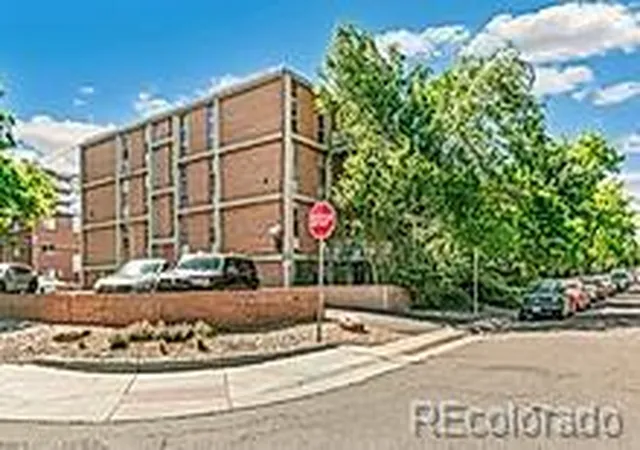4th image of 2500 S York St, Denver, CO 80210