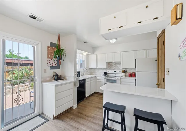 1st image of 5583 S Lowell Blvd, Littleton, CO 80123 | MLS# 3959453