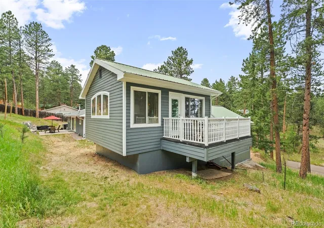 Homes for sale in Evergreen, CO | 5553 Maggie Ln, Evergreen, CO 80439 | MLS# 7534612