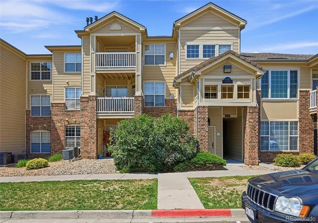 1st image of 5755 N Genoa Wy #14-303, Aurora, CO 80019 | MLS# 1641665