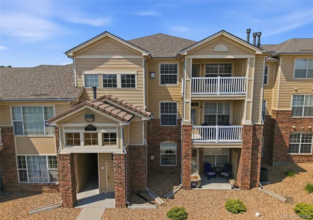 2nd image of 5755 N Genoa Wy #14-303, Aurora, CO 80019 | MLS# 1641665