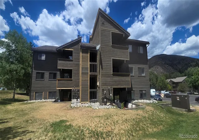 Homes for sale in Avon, CO | 1061 W Beaver Creek Blvd #R302, Avon, CO 81620 | MLS# 6252762