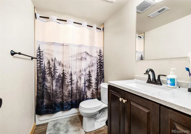 Photo 4 of Single family home for sale at 982 Georgia Dr, Jefferson, CO 80456 | MLS# 8959055 | Listing updated on 2026-07-31