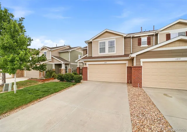 Photo 3 of Townhouse for sale at 6205 Wescroft Ave, Castle Rock, CO 80104 | MLS# 2091620 | Listing updated on 2026-09-06
