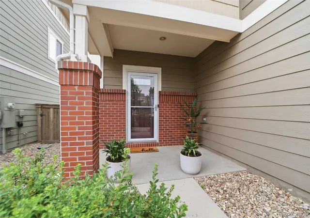 Photo 4 of Townhouse for sale at 6205 Wescroft Ave, Castle Rock, CO 80104 | MLS# 2091620 | Listing updated on 2026-09-06