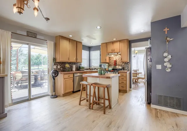 Homes for sale in Lafayette, CO | 565 Arbor Dr, Lafayette, CO 80026 | MLS# 4929377