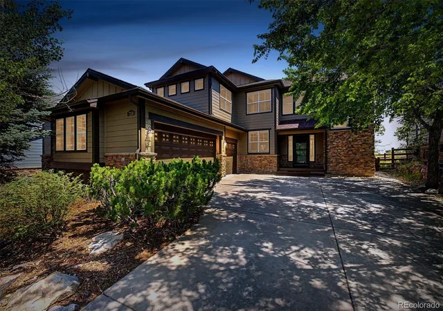 Photo 3 of Sale Pending at 7318 S Millbrook St, Aurora, CO 80016 | MLS# 6439958 | Listing updated on 2026-10-07