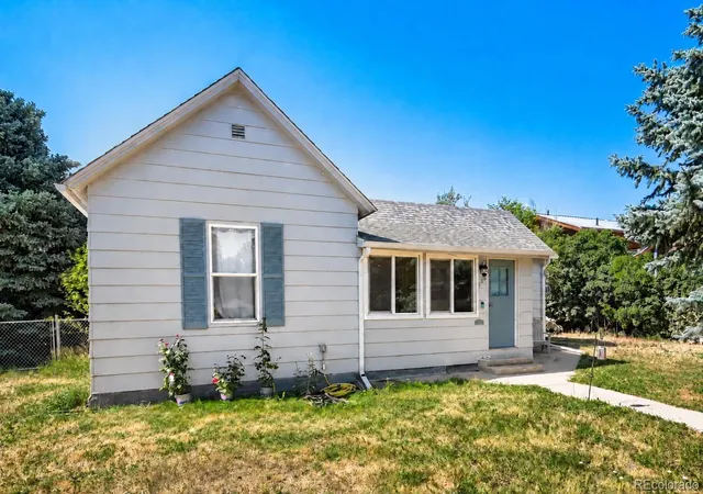 Photo 2 of Single family home for sale at 406 E Emma St, Lafayette, CO 80026 | MLS# 8719198 | Listing updated on 2026-09-25