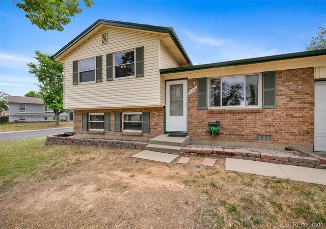 Homes for sale in Aurora, CO | 15384 E Idaho Pl, Aurora, CO 80017 | MLS# 9017433
