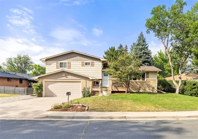Photo 2 of Single family home for sale at 2313 Farisita Dr, Loveland, CO 80538 | MLS# 2968140 | Listing updated on 2026-10-09