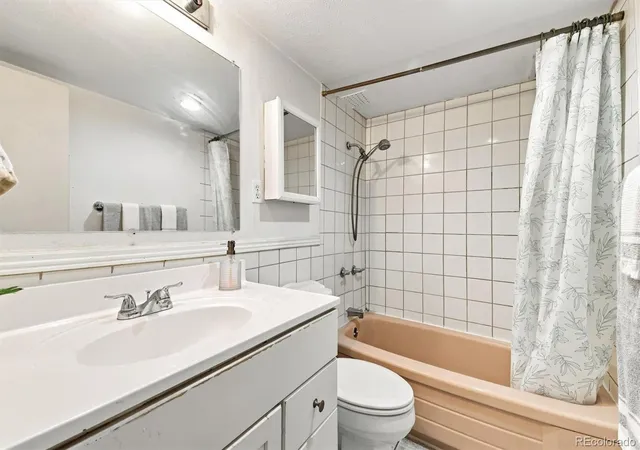 5th image of 1121 Albion St #405, Denver, CO 80220 | MLS# 6593758