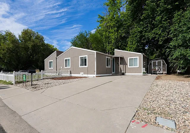 Photo 2 of Townhouse for sale at 1057 E 5th Street, Loveland, CO 80537 | MLS# 1933555 | Listing updated on 2026-09-22