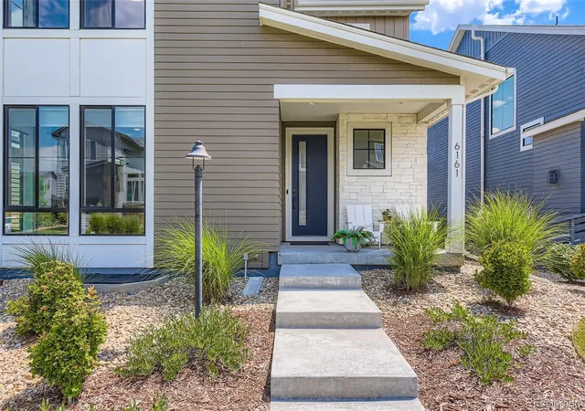 Photo 2 of Single family home for sale at 6161 Stable View St, Castle Pines, CO 80108 | MLS# 2182414 | Listing updated on 2026-10-08