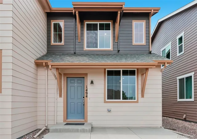 1st image of 1492 Coral Pl, Longmont, CO 80504 | MLS# 1912427