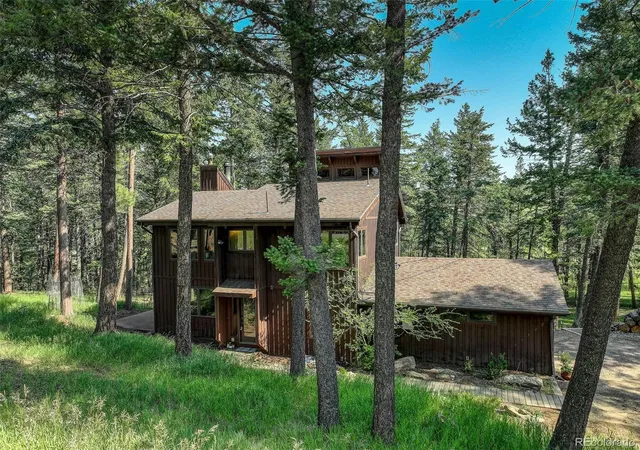 Homes for sale in Golden, CO | 26161 Clear View Dr, Golden, CO 80401 | MLS# 9623113
