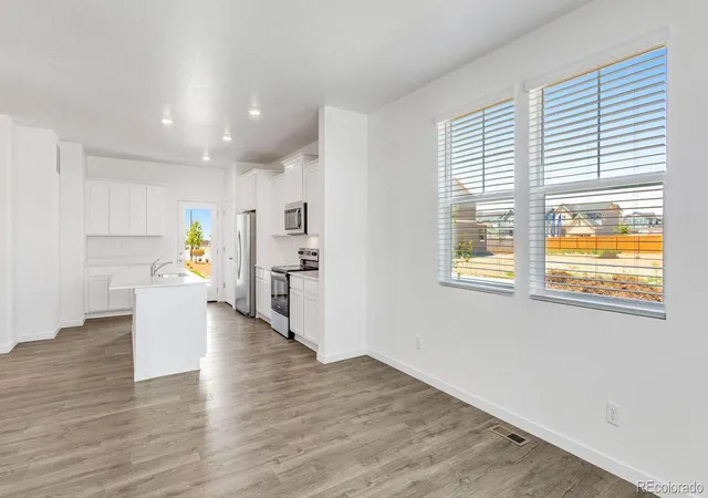 3rd image of 381 N Bersshine St, Watkins, CO 80137 | MLS# 6772094