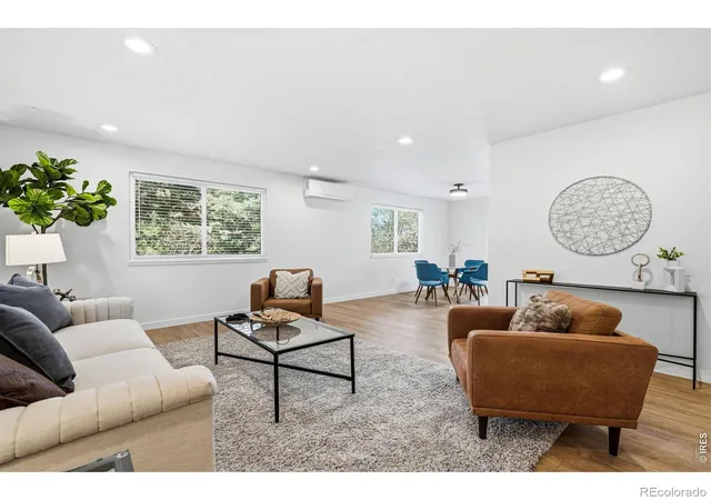 Homes for sale in Longmont, CO | 3525 Lakeview Cir, Longmont, CO 80503 | MLS# IR1062637