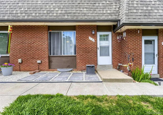 1st image of 7187 S Webster St, Littleton, CO 80128 | MLS# 7516498