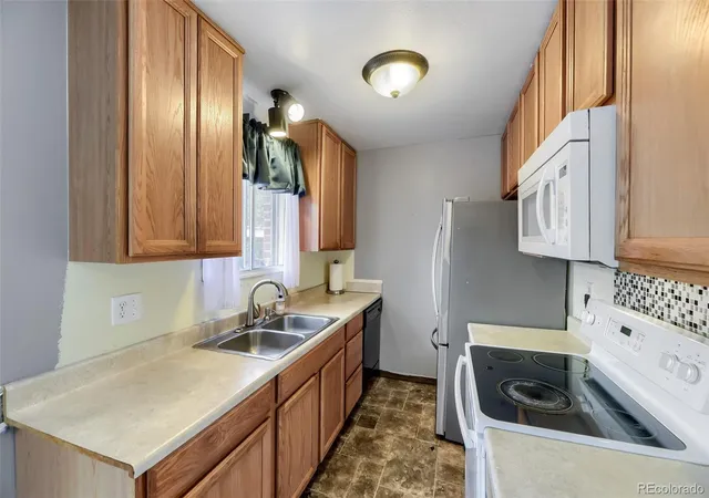 4th image of 7187 S Webster St, Littleton, CO 80128 | MLS# 7516498