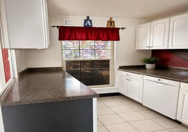 Photo 3 of Townhouse for sale at 11778 E Canal Dr, Aurora, CO 80011 | MLS# 8331145 | Listing updated on 2026-08-23