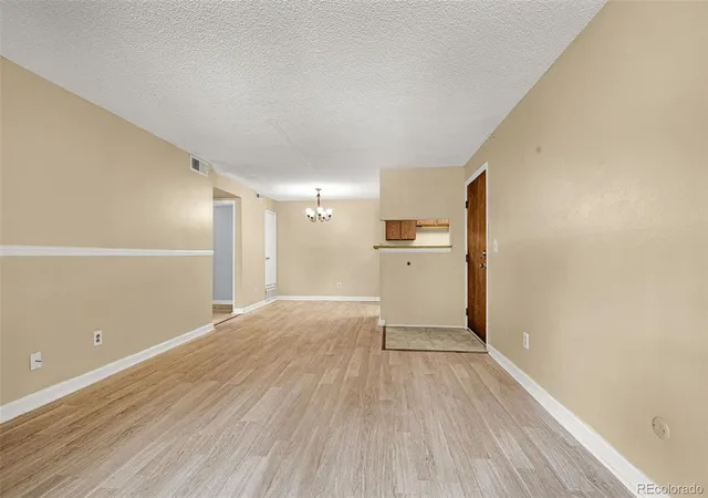 Listing Photo 5 - Condo for sale in building located at 1760 S Pitkin Cir, Aurora, CO 80017 - Unit #B
