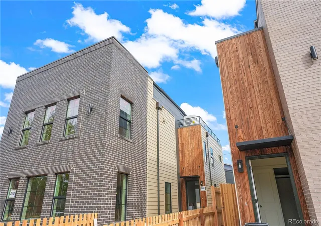 Photo 3 of Townhouse for sale at 2148 Sherman St, Denver, CO 80210 | MLS# 7902230 | Listing updated on 2026-10-22