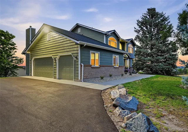 2nd image of 21879 E Davies Cir, Centennial, CO 80016 | MLS# 6488572