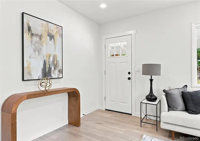 4th image of 2055 S Williams St, Denver, CO 80210 | MLS# 8596573
