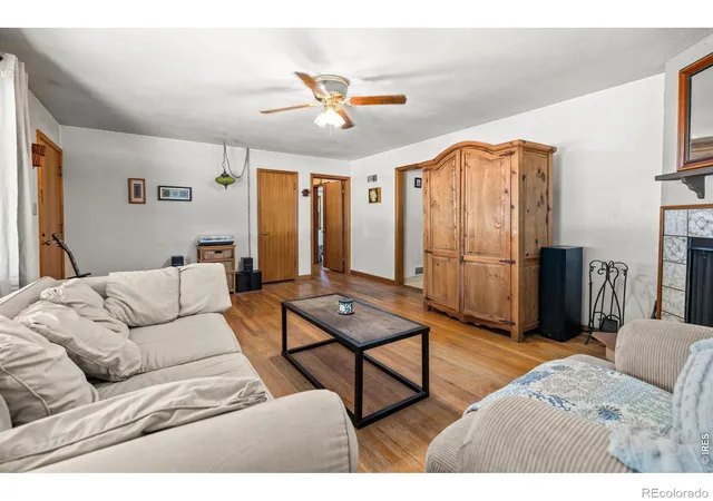 4th image of 808 Francis St, Longmont, CO 80501 | MLS# IR1062725