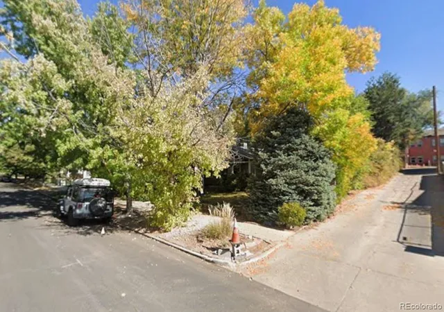 Photo 4 of Single family home for sale at 1472 S York St, Denver, CO 80210 | MLS# 7610716 | Listing updated on 2026-09-08