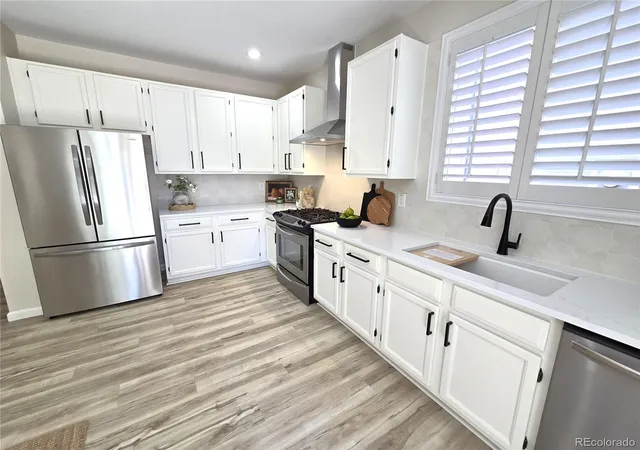 1st image of 10078 Apollo Bay Wy, Littleton, CO 80130 | MLS# 8649540