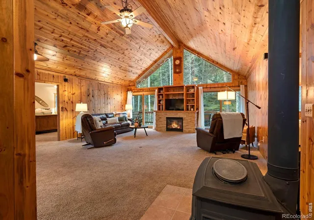 Photo 4 of Single family home for sale at 1035 Streamside Dr, Glen Haven, CO | MLS# IR1062744 | Listing updated on 2026-09-29