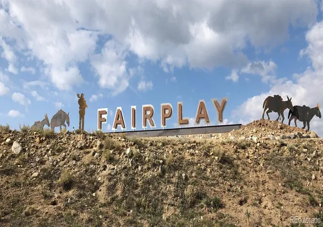 Listing Photo 2 - Condo for sale in building located at 735 6th St, Fairplay, CO 80440 - Unit #