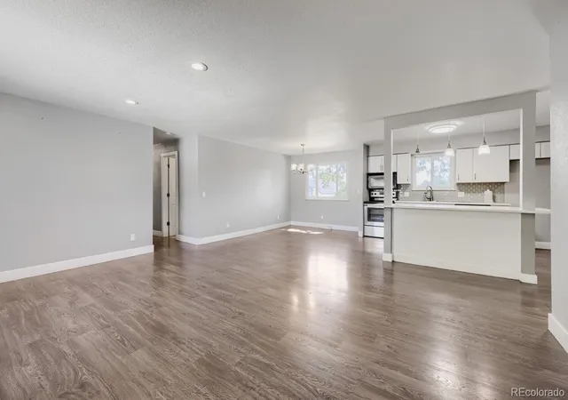 2nd image of 11046 Livingston Dr, Northglenn, CO 80234 | MLS# 3625703