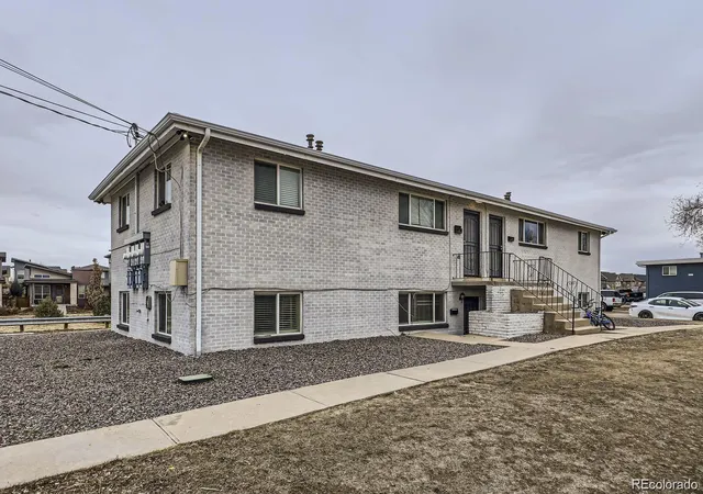 Homes for sale in Aurora, CO | 2545 Kenton St, Aurora, CO 80010 | MLS# 8335220