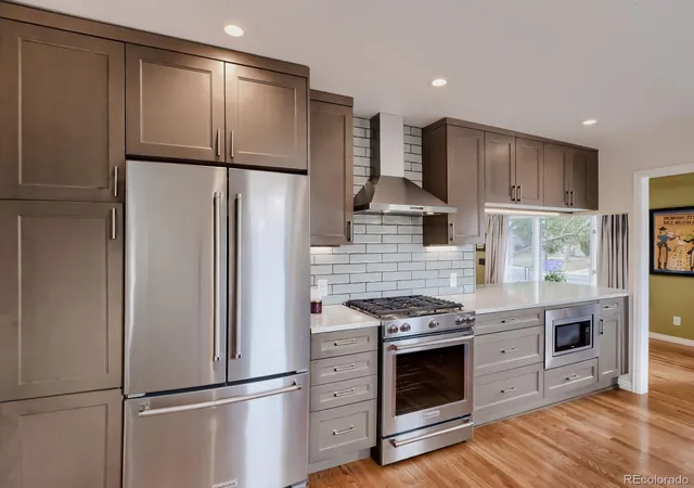 1st image of 1009 Kenton St, Aurora, CO 80010 | MLS# 4044179