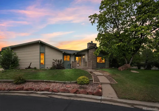 2nd image of 8 Walter Wy, Broomfield, CO 80020 | MLS# 9100736