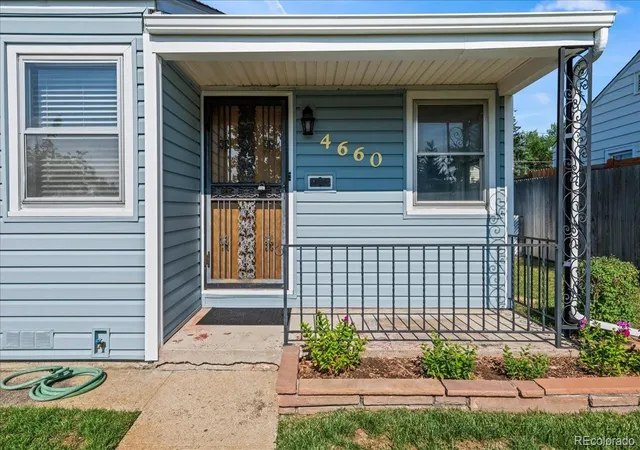 Homes for sale in Denver, CO | 4660 Quitman St, Denver, CO 80212 | MLS# 2856520