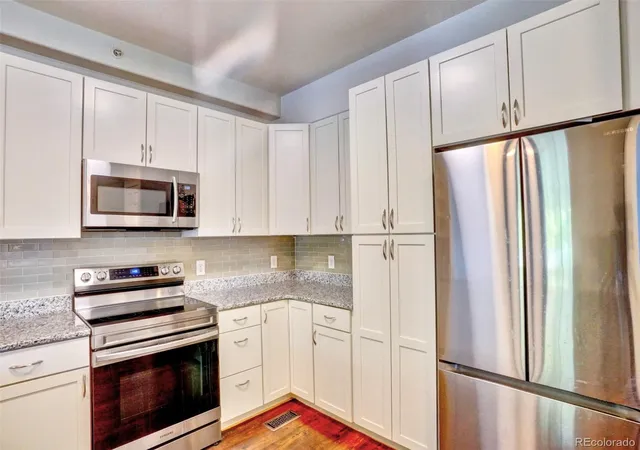 5th image of 9758 Laredo St, Commerce, CO 80022