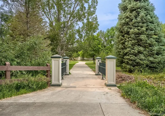 2nd image of 4899 S Dudley St, Littleton, CO 80123