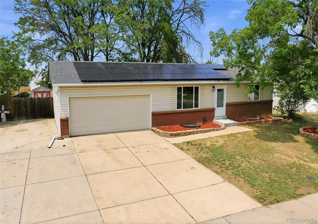 Photo 2 of Single family home for sale at 3513 E 117th Place, Thornton, CO 80233 | MLS# 7105130 | Listing updated on 2026-10-28
