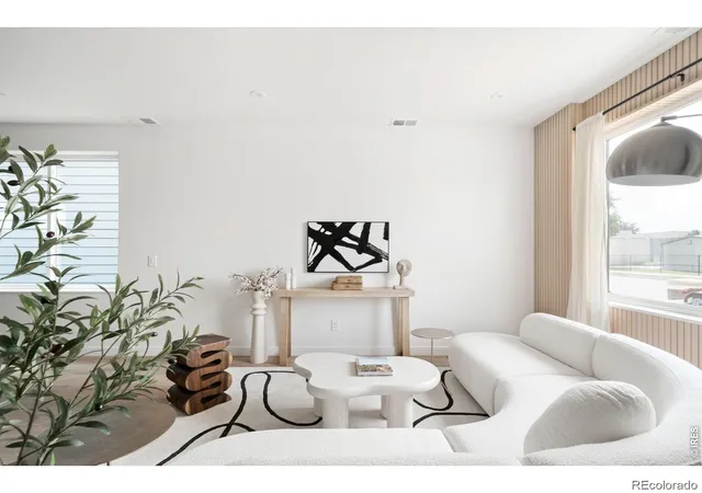 Photo 3 of Single family home for sale at 374 Bountiful Ave, Longmont, CO 80501 | MLS# 3075271 | Listing updated on 2026-07-15