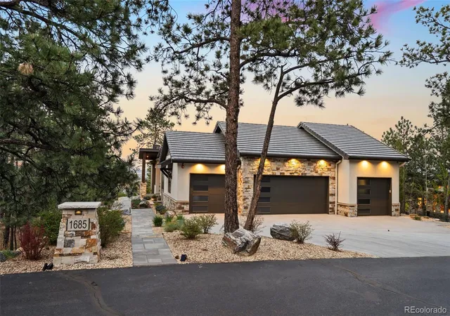 Photo 2 of Mansion for sale at 1685 Oakmoor Hts, Colorado Springs, CO 80906 | MLS# 6178766 | Listing updated on 2026-07-31